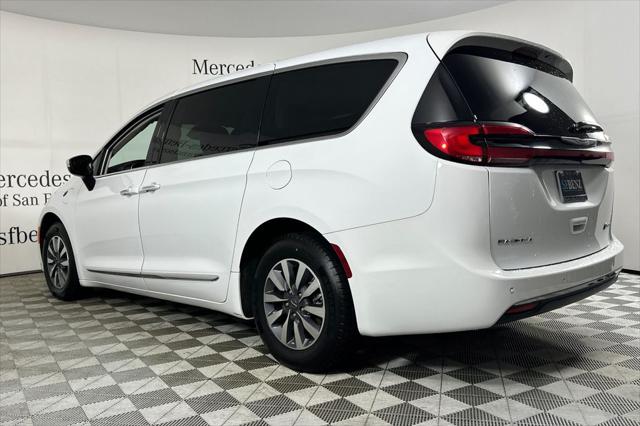 2023 Chrysler Pacifica Hybrid Limited