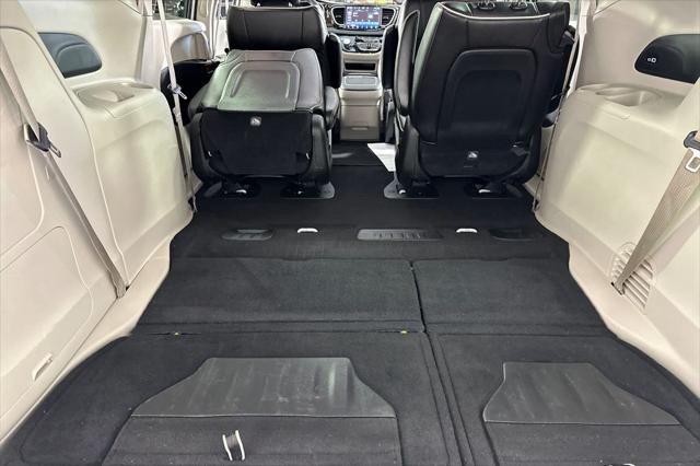 2023 Chrysler Pacifica Hybrid Limited