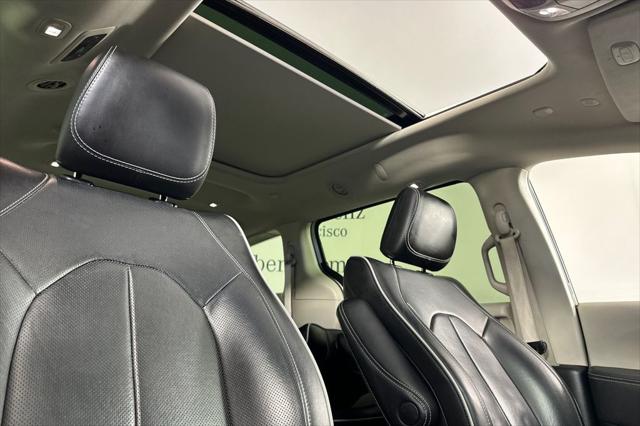 2023 Chrysler Pacifica Hybrid Limited