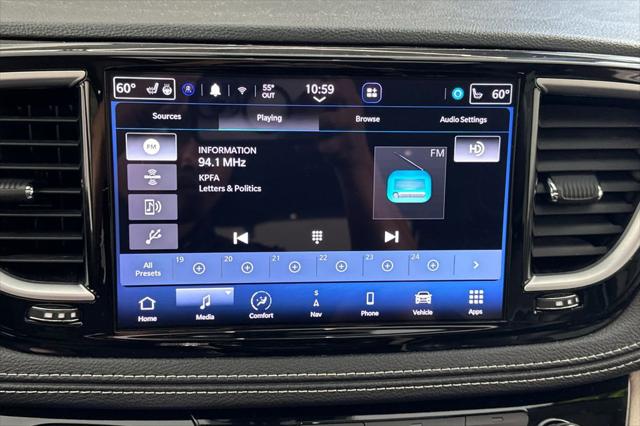 2023 Chrysler Pacifica Hybrid Limited