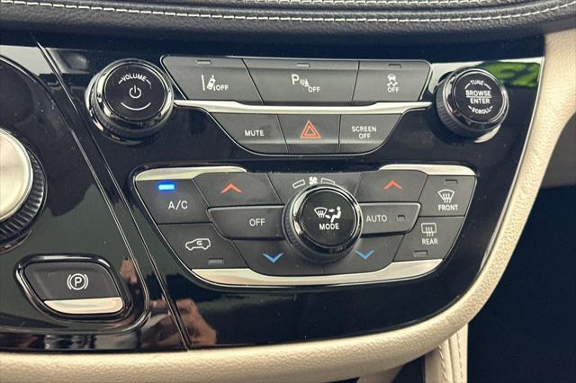 2023 Chrysler Pacifica Hybrid Limited
