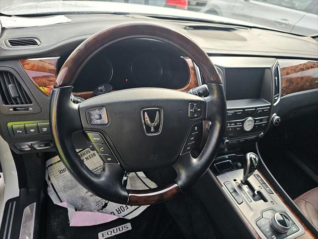 2013 Hyundai Equus Signature