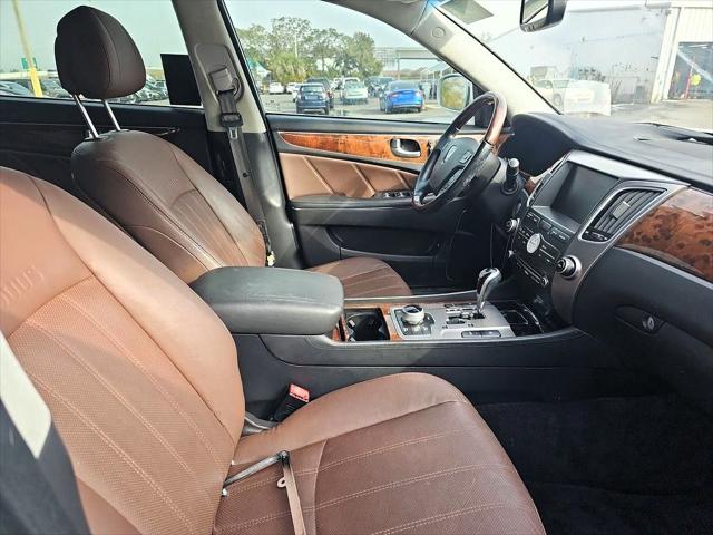 2013 Hyundai Equus Signature