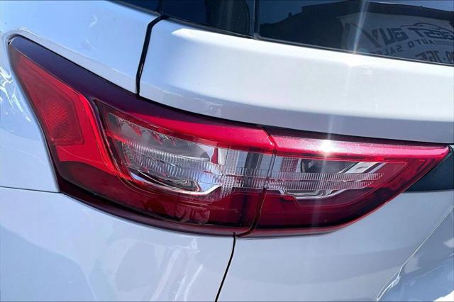 2021 Chevrolet Traverse FWD LS