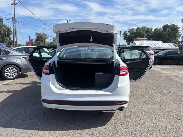 2017 Ford Fusion Hybrid SE