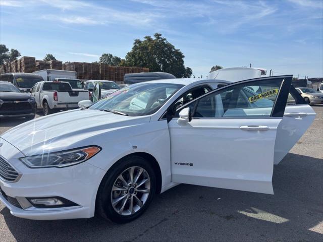 2017 Ford Fusion Hybrid SE