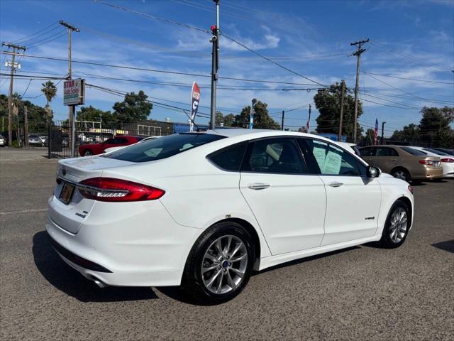 2017 Ford Fusion Hybrid SE