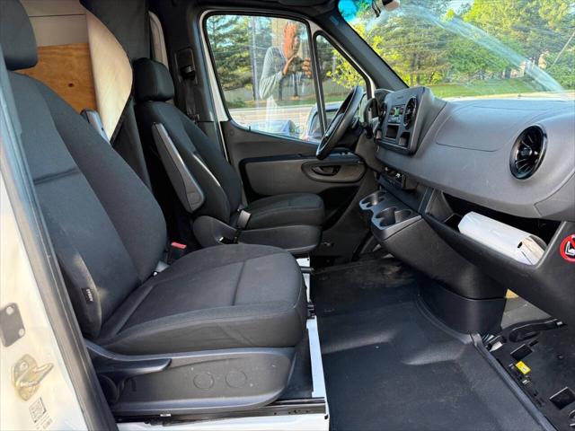 2021 Mercedes-Benz Sprinter 2500 High Roof I4