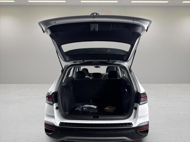 2026 Volkswagen Taos S