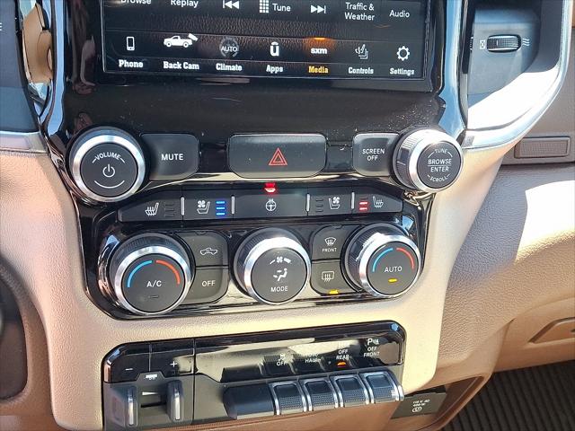 2019 Ram 1500 Laramie Crew Cab 4x4 5'7" Box