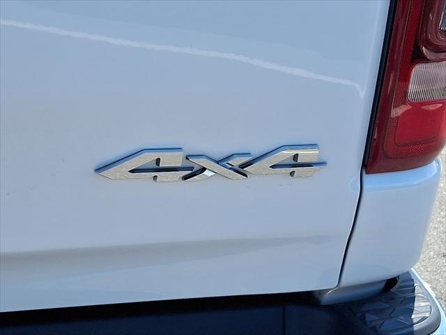 2019 Ram 1500 Laramie Crew Cab 4x4 5'7" Box
