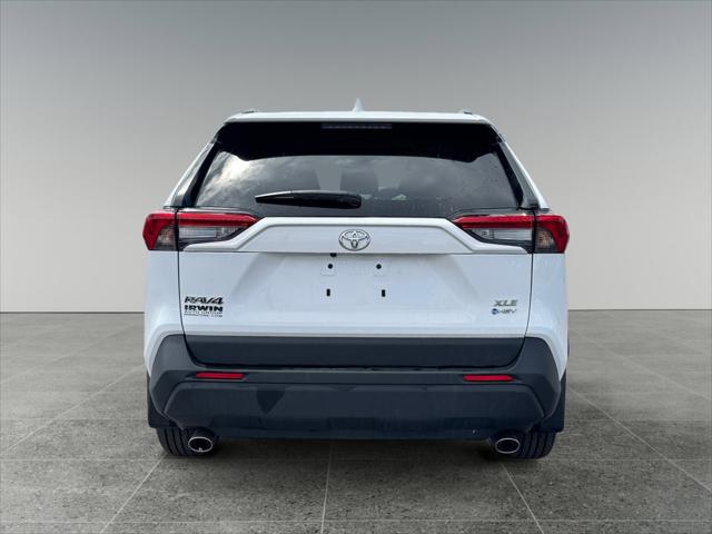 2025 Toyota RAV4 Hybrid XLE