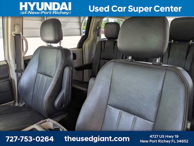 2014 Chrysler Town & Country Touring