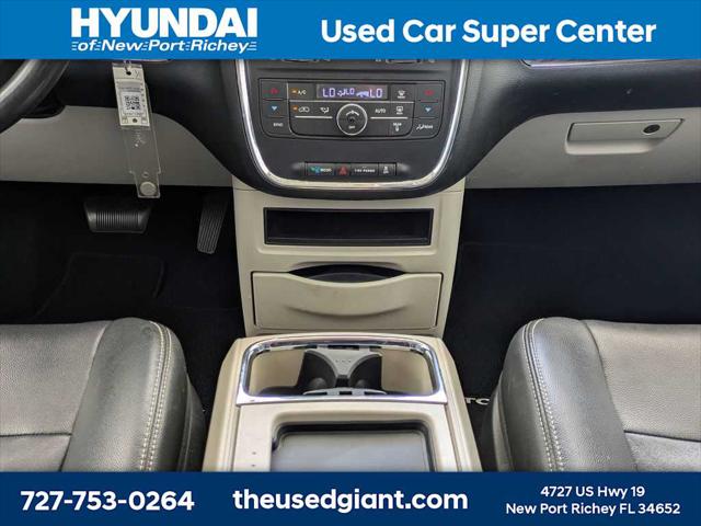 2014 Chrysler Town & Country Touring