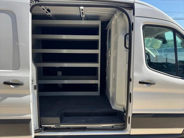 2022 Ford E-Transit-350 Cargo Van T-350 130"" Med Rf 9500 GVWR RWD