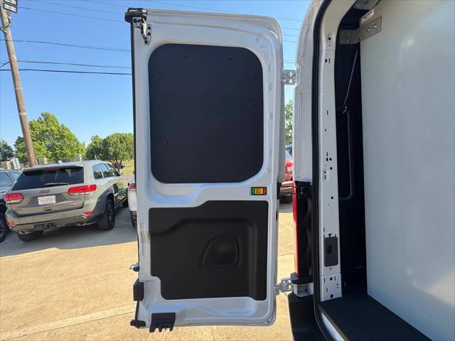 2022 Ford E-Transit-350 Cargo Van T-350 130"" Med Rf 9500 GVWR RWD