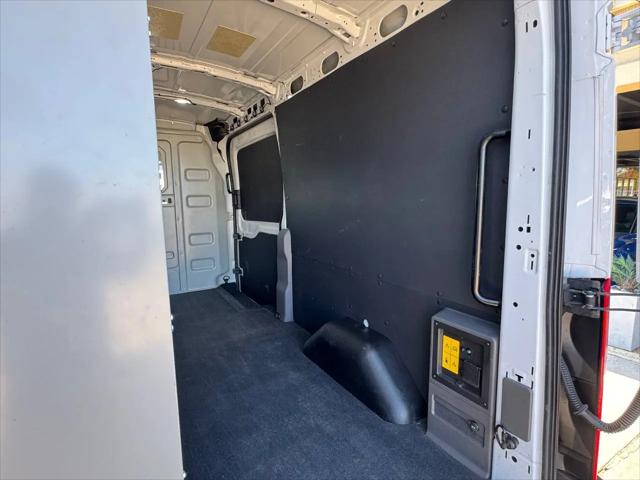 2022 Ford E-Transit-350 Cargo Van T-350 130"" Med Rf 9500 GVWR RWD