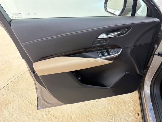2025 Cadillac XT4 FWD Premium Luxury