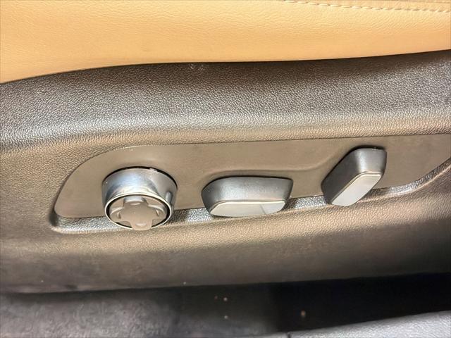 2025 Cadillac XT4 FWD Premium Luxury