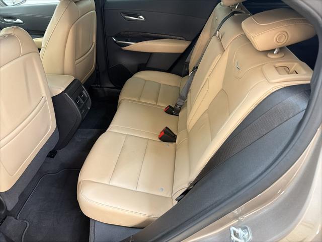 2025 Cadillac XT4 FWD Premium Luxury