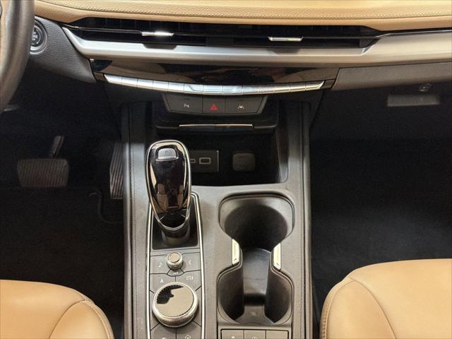 2025 Cadillac XT4 FWD Premium Luxury