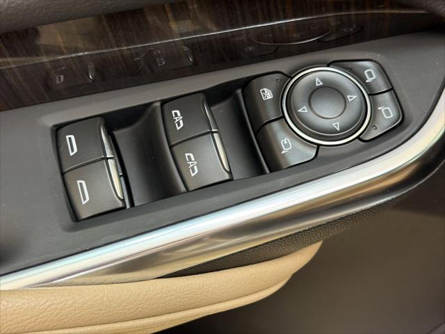 2025 Cadillac XT4 FWD Premium Luxury