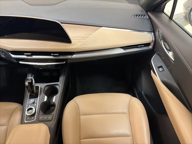 2025 Cadillac XT4 FWD Premium Luxury