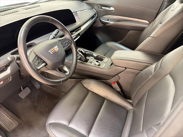 2025 Cadillac XT4 FWD Premium Luxury
