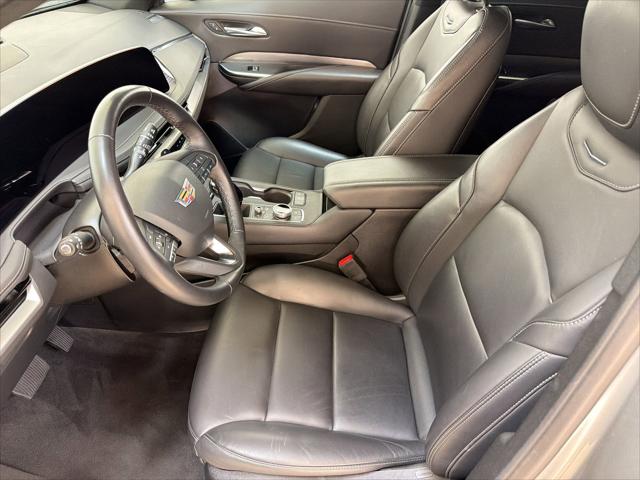 2025 Cadillac XT4 FWD Premium Luxury