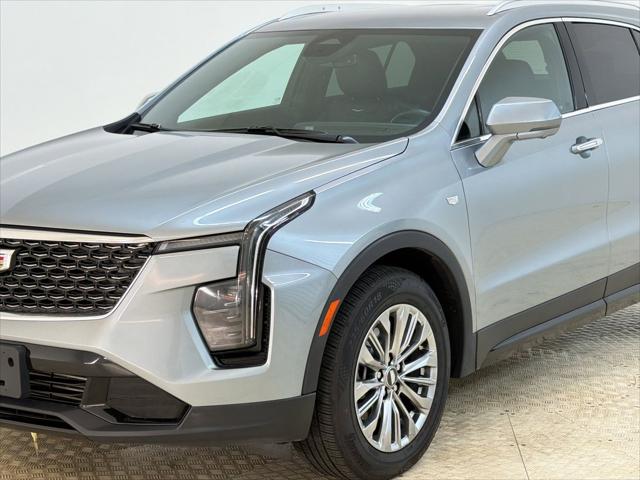 2025 Cadillac XT4 FWD Premium Luxury