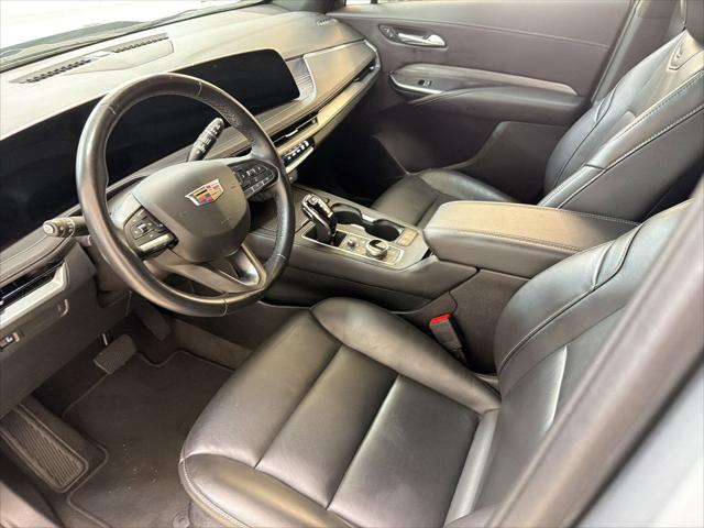 2025 Cadillac XT4 FWD Premium Luxury