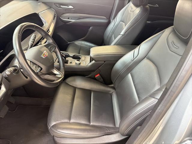 2025 Cadillac XT4 FWD Premium Luxury