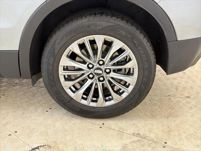 2025 Cadillac XT4 FWD Premium Luxury