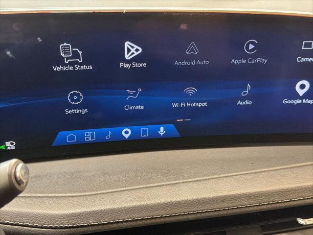 2025 Cadillac XT4 FWD Premium Luxury