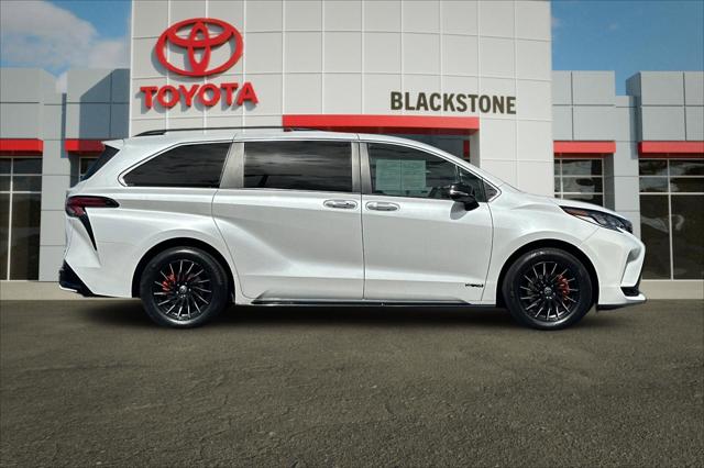 2023 Toyota Sienna 25th Anniversary Edition