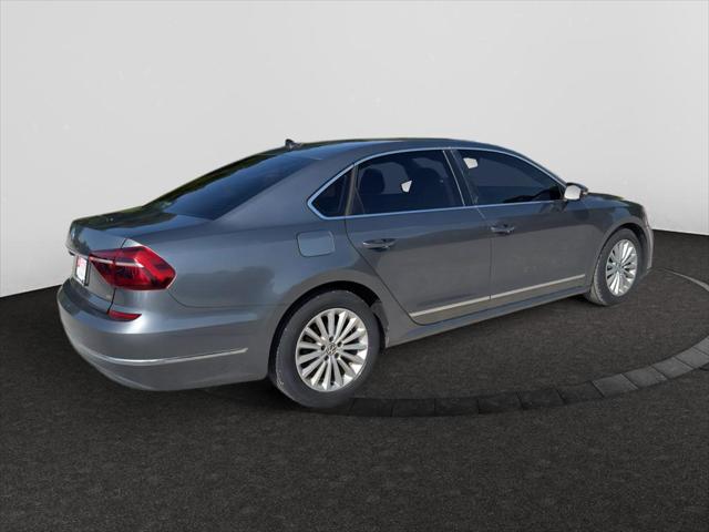 2017 Volkswagen Passat 1.8T SE