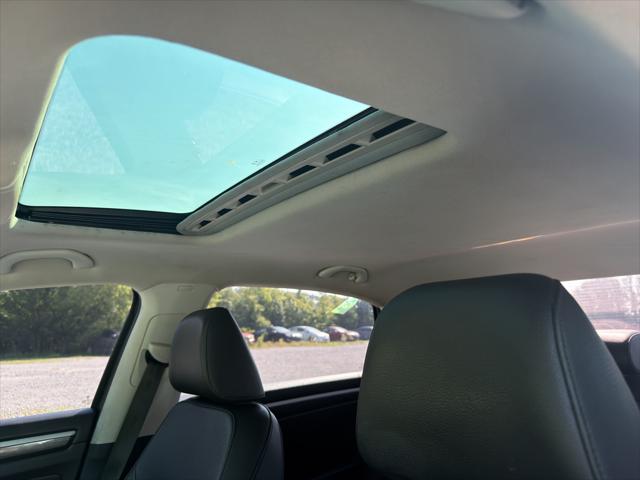 2017 Volkswagen Passat 1.8T SE