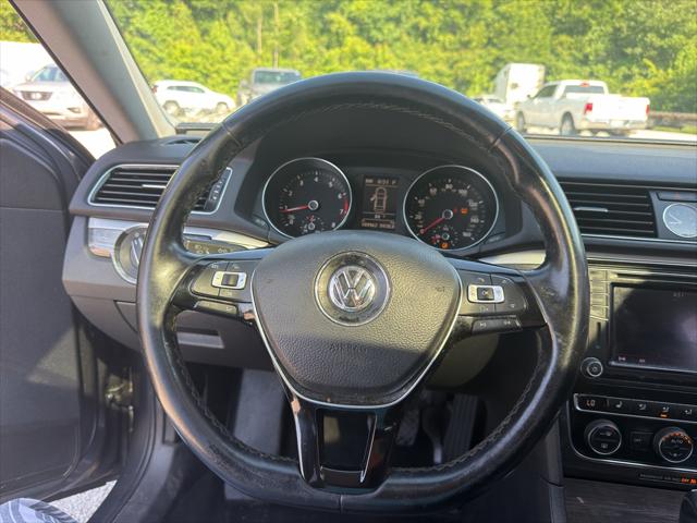 2017 Volkswagen Passat 1.8T SE