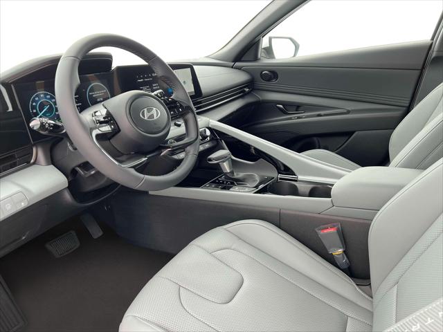 2025 Hyundai Elantra Hybrid Limited