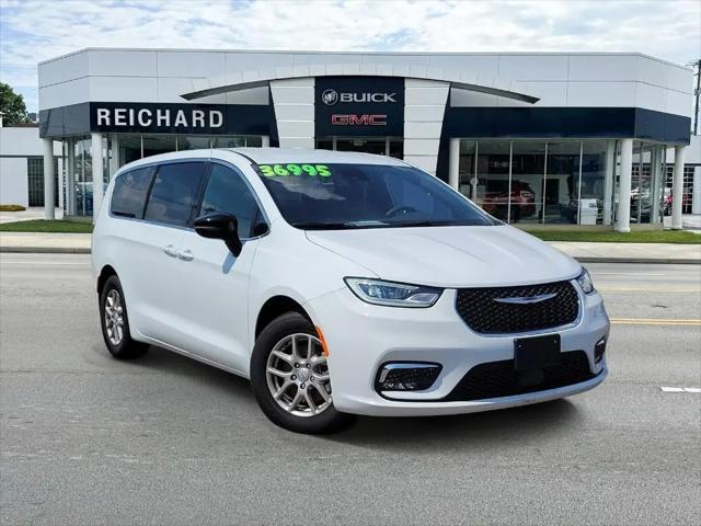 2026 Chrysler Pacifica Select for sale in Brookville, OH