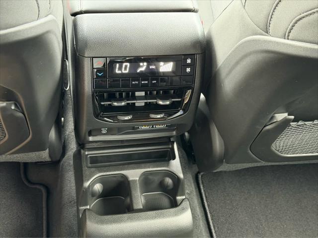 2026 Jeep Grand Cherokee L Altitude 4x4