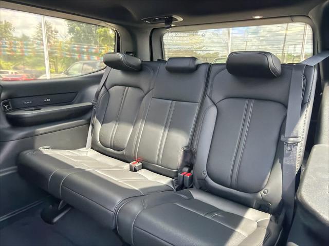 2026 Jeep Grand Wagoneer Upland 4x4