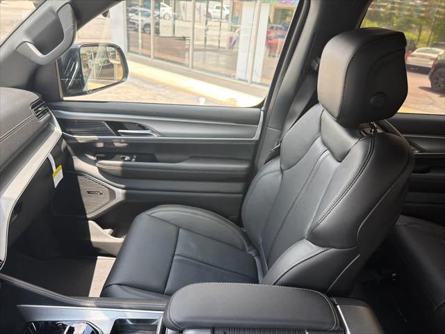 2026 Jeep Grand Wagoneer Upland 4x4