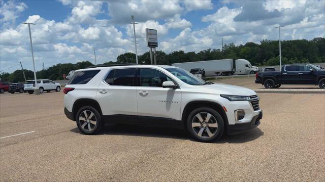 2023 Chevrolet Traverse AWD LT Leather