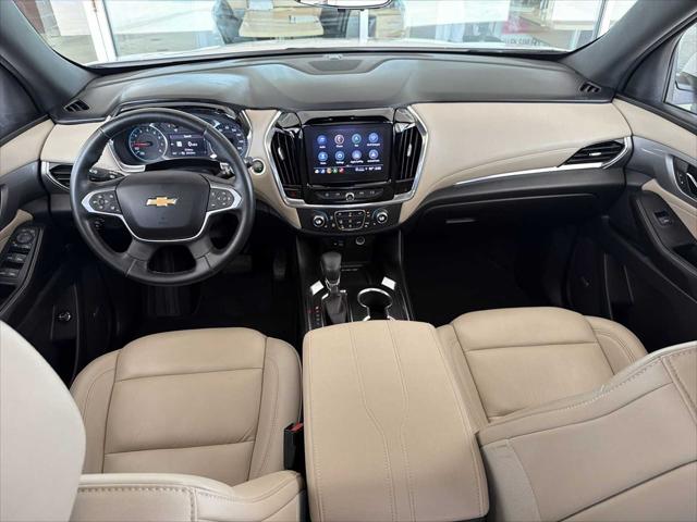 2023 Chevrolet Traverse AWD LT Leather