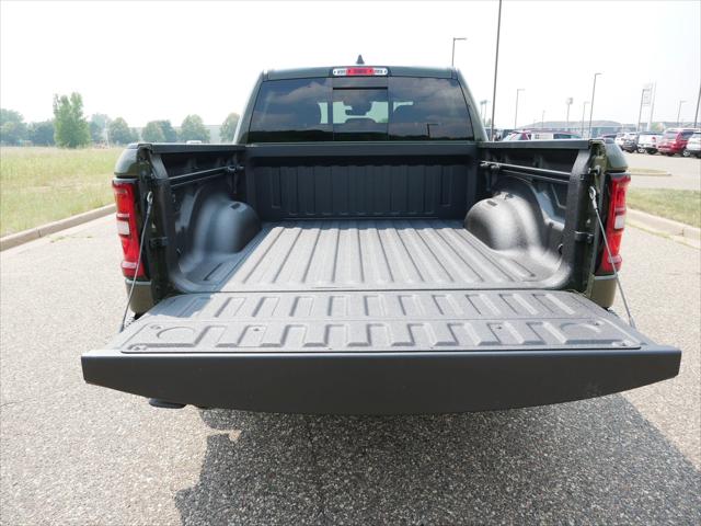 2026 Ram 1500 Express Crew Cab 4x4 57 Box