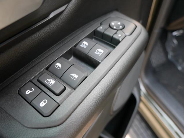 2026 Ram 1500 Express Crew Cab 4x4 57 Box