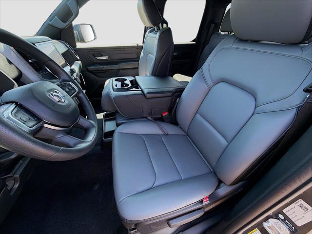 2026 RAM 1500 RAM 1500 TRADESMAN QUAD CAB 4X4 64 BOX