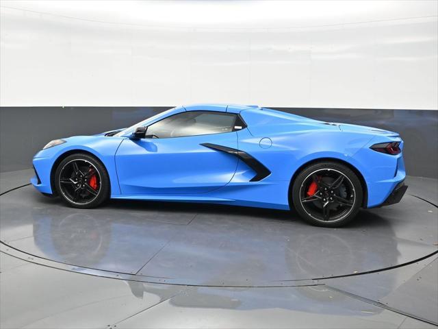 2025 Chevrolet Corvette Stingray RWD Convertible 2LT