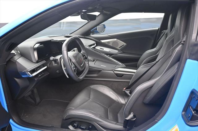 2025 Chevrolet Corvette Stingray RWD Convertible 2LT